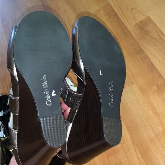 🆕 Calvin Klein wedge sandal - Picture 5 of 5